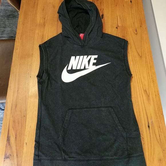 nike cutoff hoodie